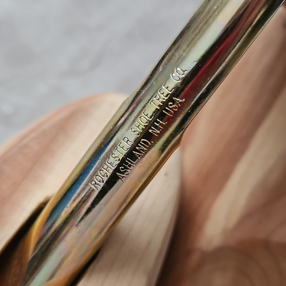 Neiman Marcus Rochester Shoe Tree. - Picture 3 of 9